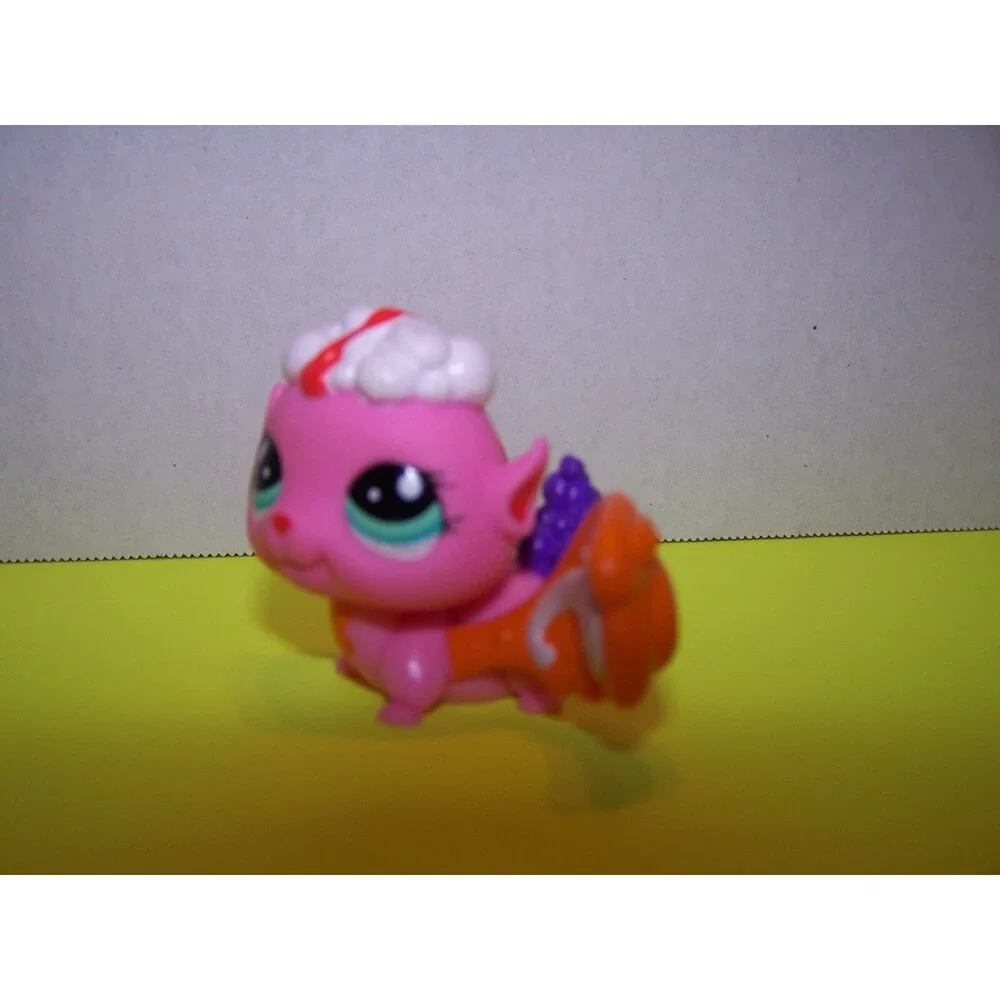 Littlest Pet Shop FAIRIES‎ MAJESTIC MASQUERADE Fairy Emperess # 2831 PIG